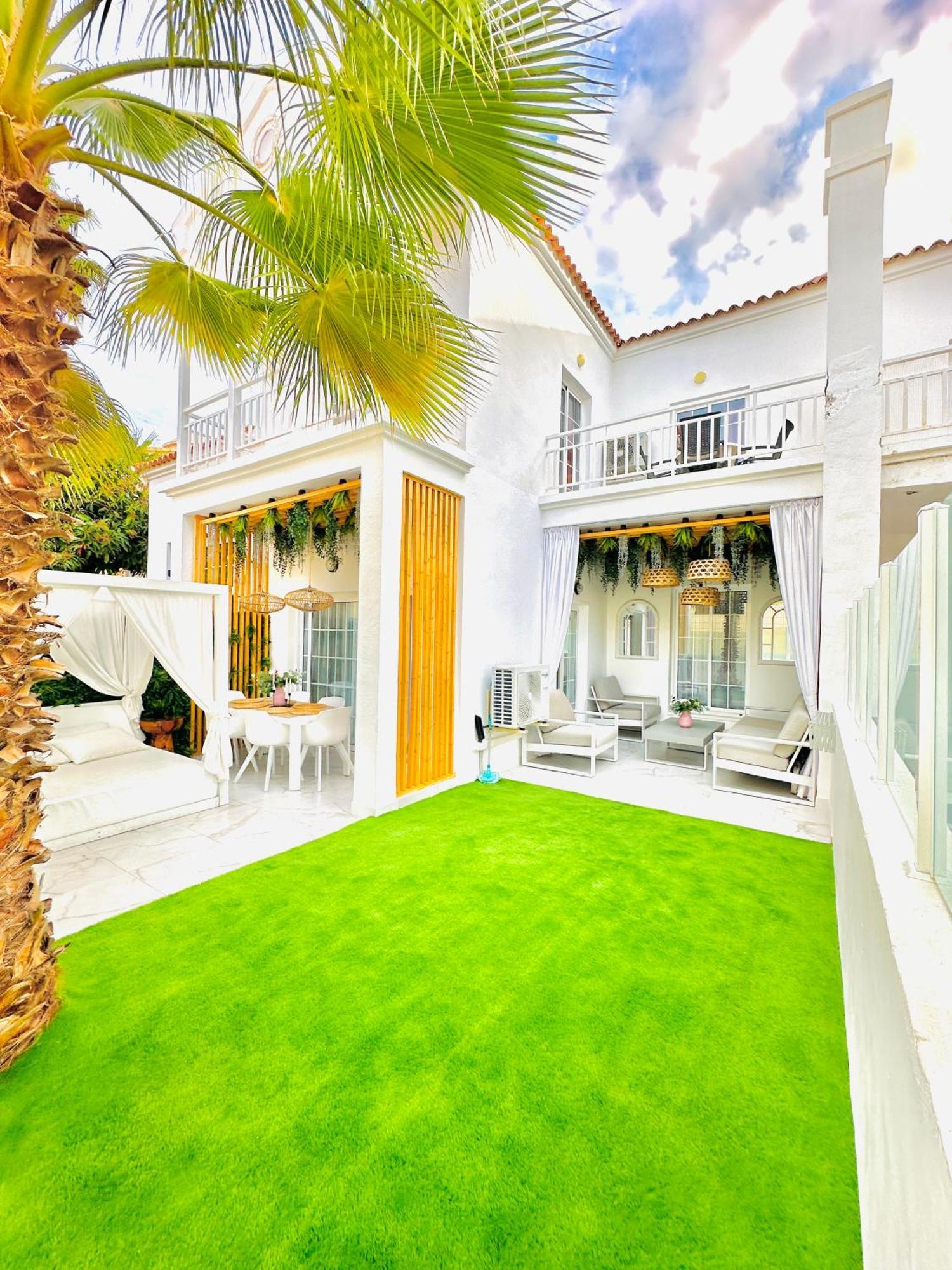 Luxury Villa Fanabe With Private Garden Costa Adeje  Buitenkant foto