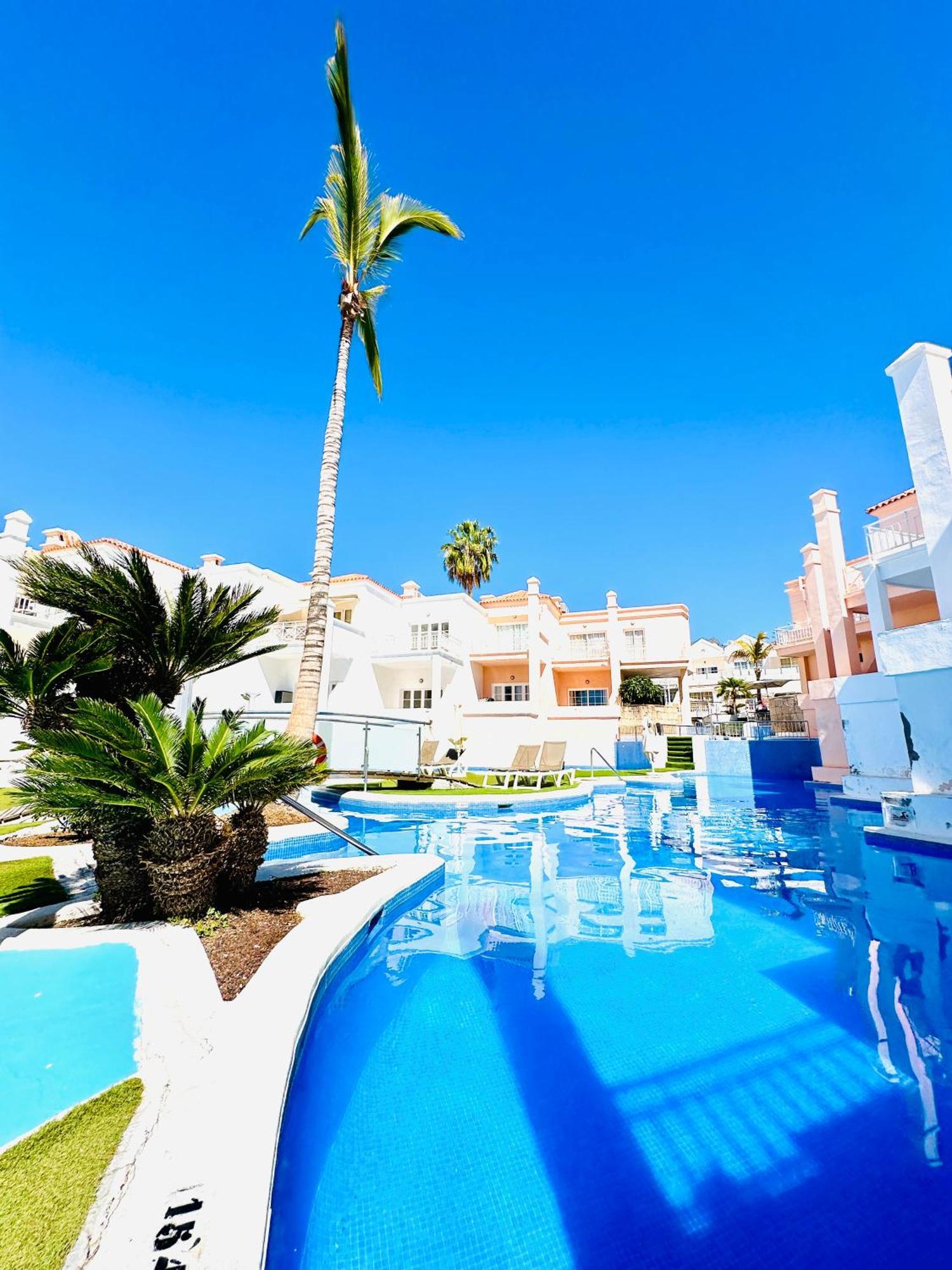 Luxury Villa Fanabe With Private Garden Costa Adeje  Buitenkant foto